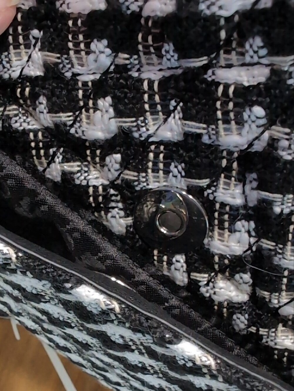 Karl Lagerfeld Agyness Crossbody Bag - Picture 5 of 11